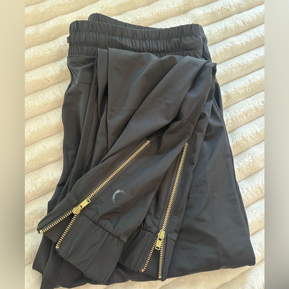 ZYIA Active Jogger Pants Lightweight Zipper Ankle Black Pockets Women’s Size S